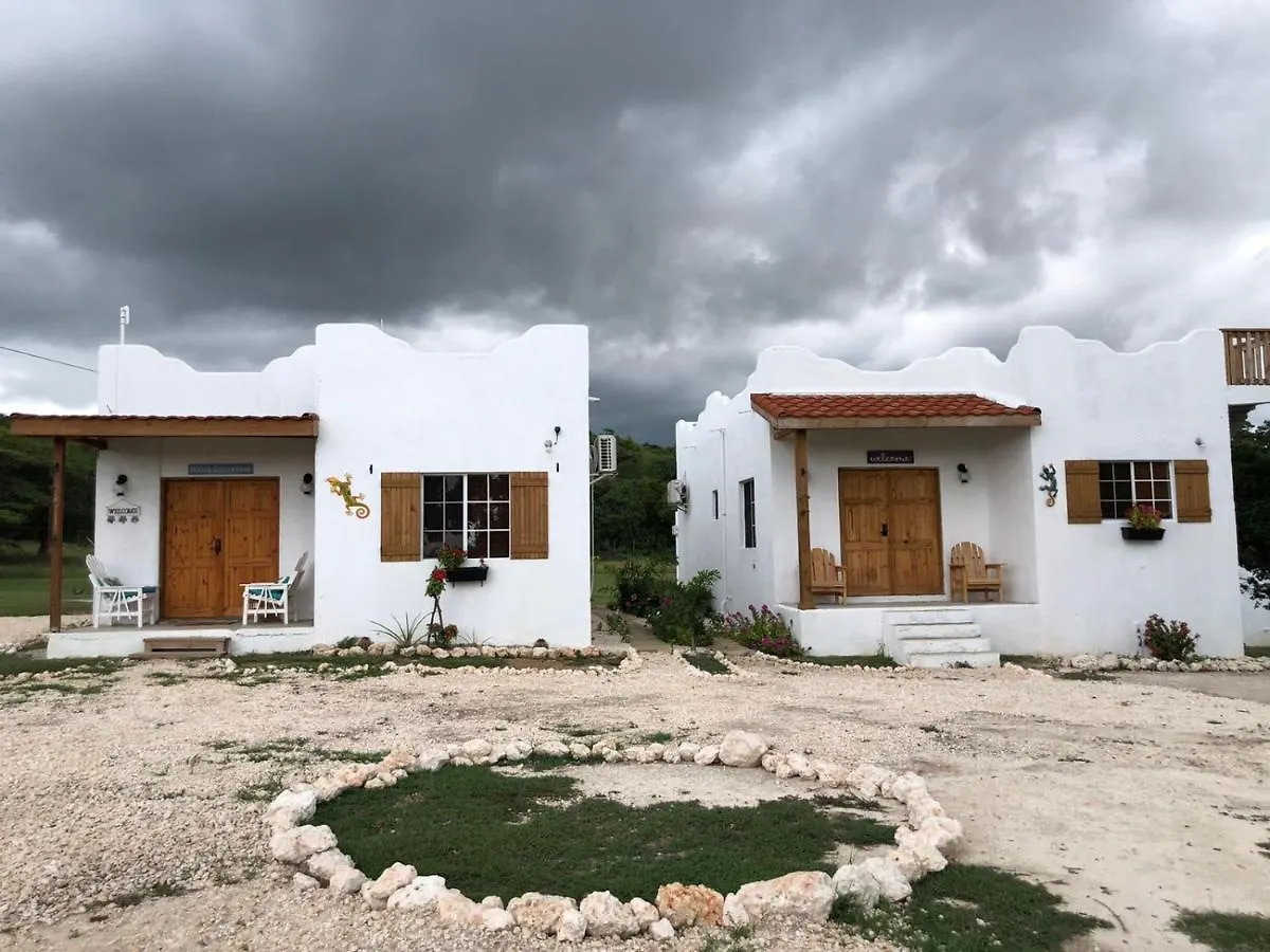 Azteca Villas Treasure Beach