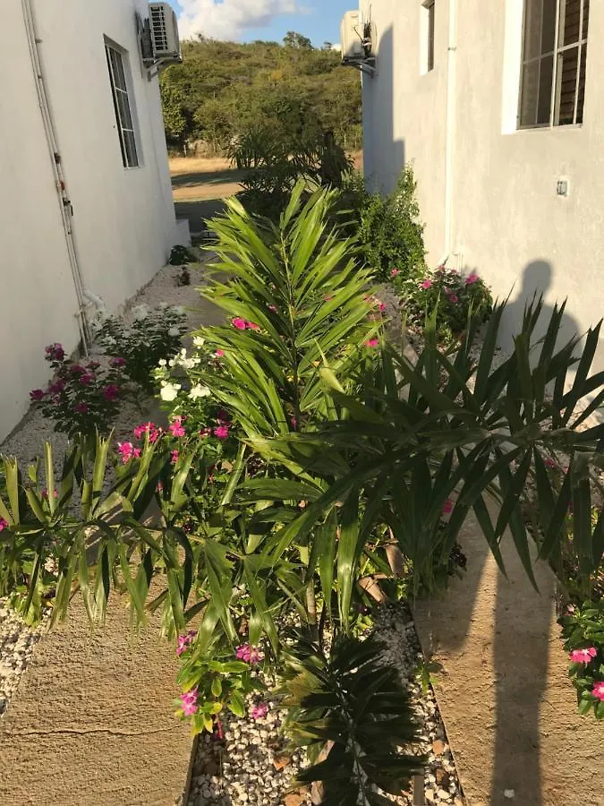 Azteca Villas Treasure Beach