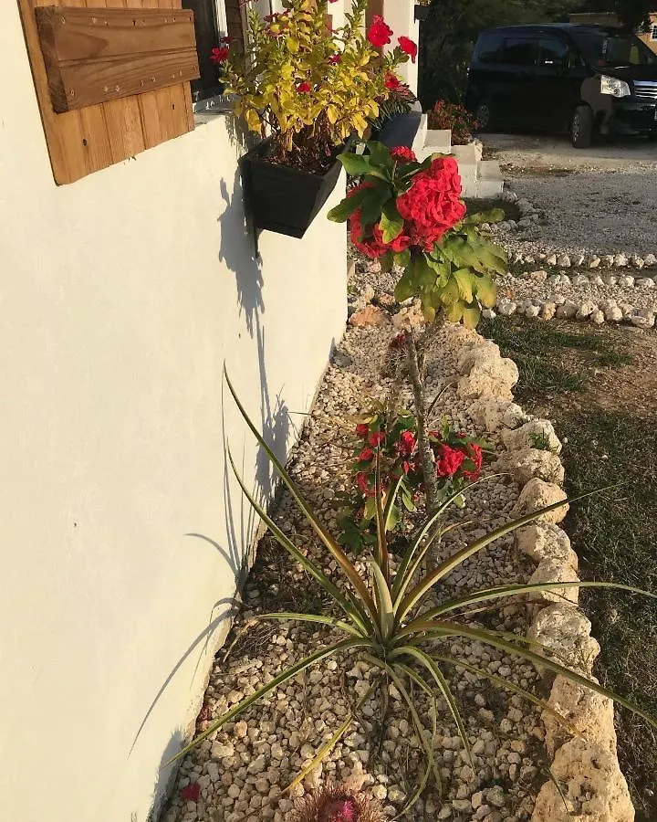 Azteca Villas Treasure Beach